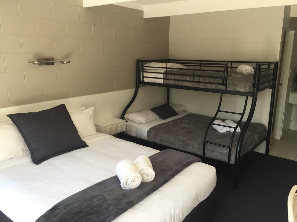 Buderim Fiesta Motel Tanawha Exterior photo