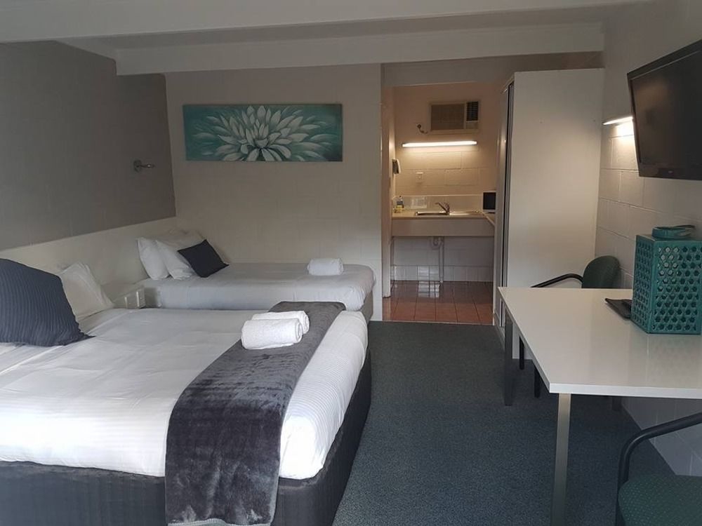 Buderim Fiesta Motel Tanawha Exterior photo